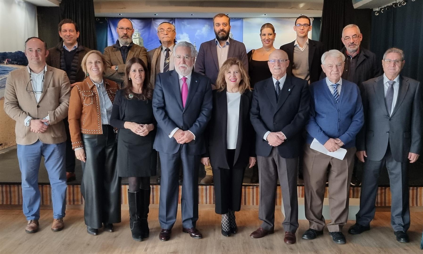 Foto da noticia:​  O presidente do Parlamento visita o Centro Galego de Madrid